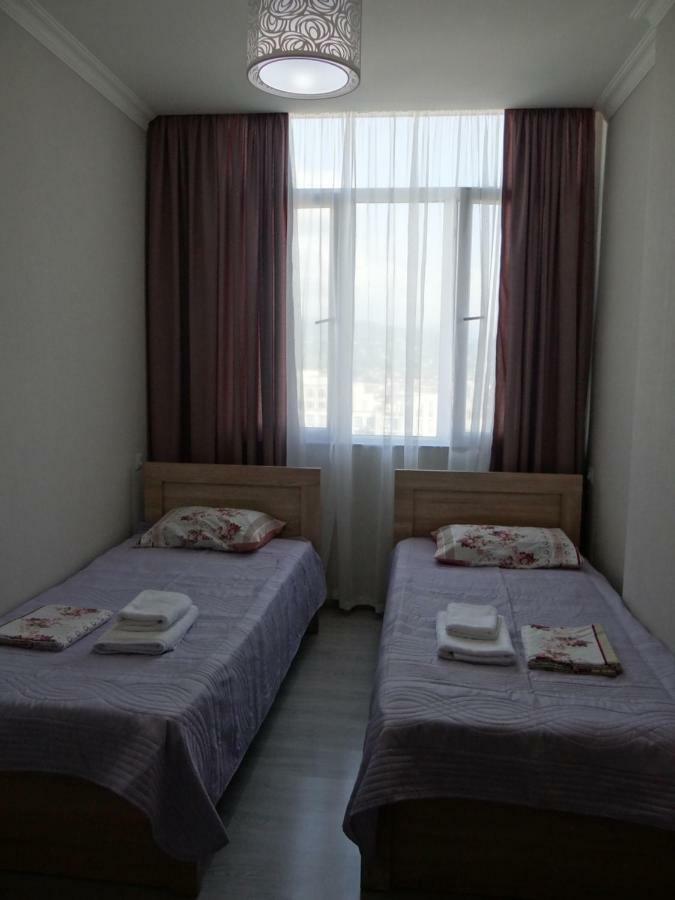 Apartment Abuseridze 5A Batumi Exteriör bild